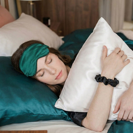 SunnySass 22 Momme Mulberry Silk Sleep Mask — Hunter Green (Forest Whisper)